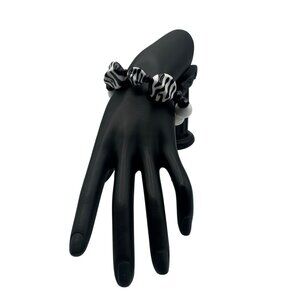 Zebra Print & White Acrylic Beaded Stretch Bracelet Animal